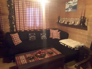 Gemütliche Eckcouch m.Schlaffunktion  (ca.160x200xm)