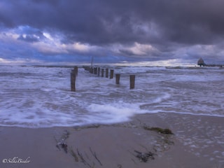 Sturmtief im Herbst an der Seebrücke Zingst