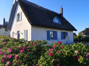 Ferienhaus Reethaus am Meer Kliff Königshörn - Glowe - image1