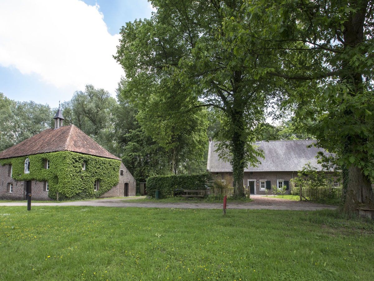 Ferienhaus Haelen Außenaufnahme 2