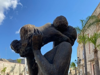 Skulptur in Maruggio