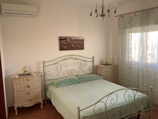 Schlafzimmer II