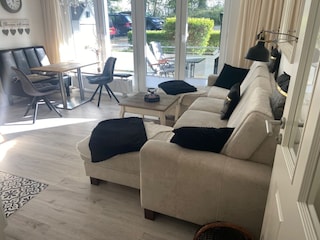 Blick ins Wohnzimmer