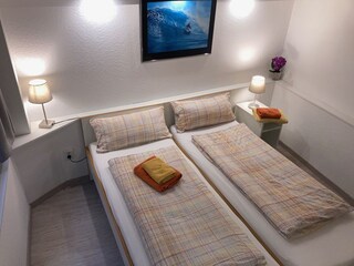 Variante 2 (2. sep. Schlafzimmer anstelle Etagenbett in