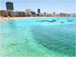 Las Canteras swimming area