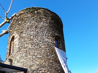 Turm in Frühlingssonne