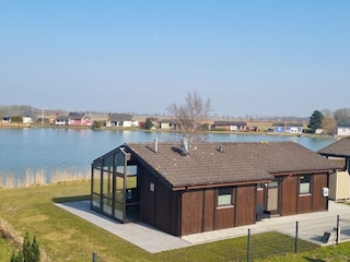 Hausansicht neuer Außenbereich 2024 Haus am See B8