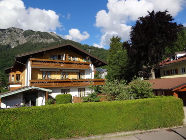 Holiday apartment Sonnenheim three-room