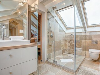 Duschbad mit Sauna