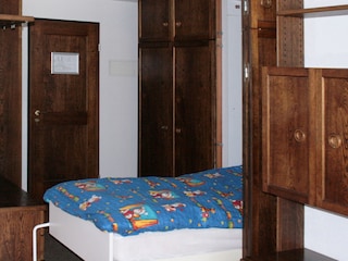 Second bed in livingroom