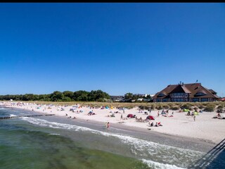 Blick von der Seebrücke zum Kurhaus