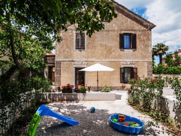 Holiday house Augustina