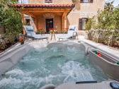 Ferienhaus mit Jacuzzi