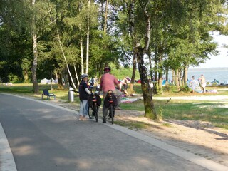 Uferpromenade am Surfstrand