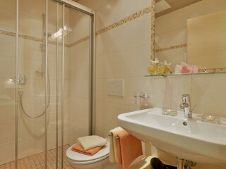 Bad von Schlafzimmer II