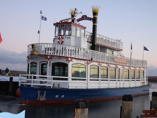 am Hafen von Zingst