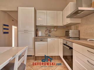 Very well equipped kitchen