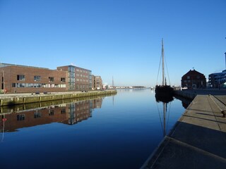 Blick auf den Hafen und die  Bucht