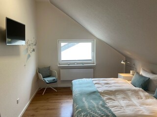 Zum Entspannen einladendes Schlafzimmer