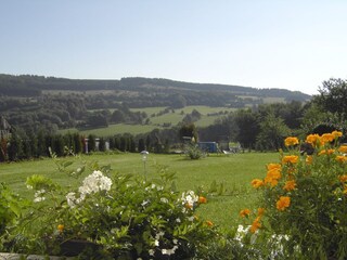 Blick von der Terrasse  in die traumhafte Umgebung