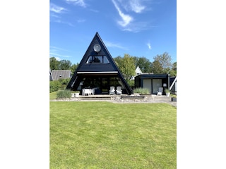 Ferienhaus mit großem Garten