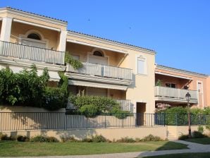Apartment les Pins Bleus A8