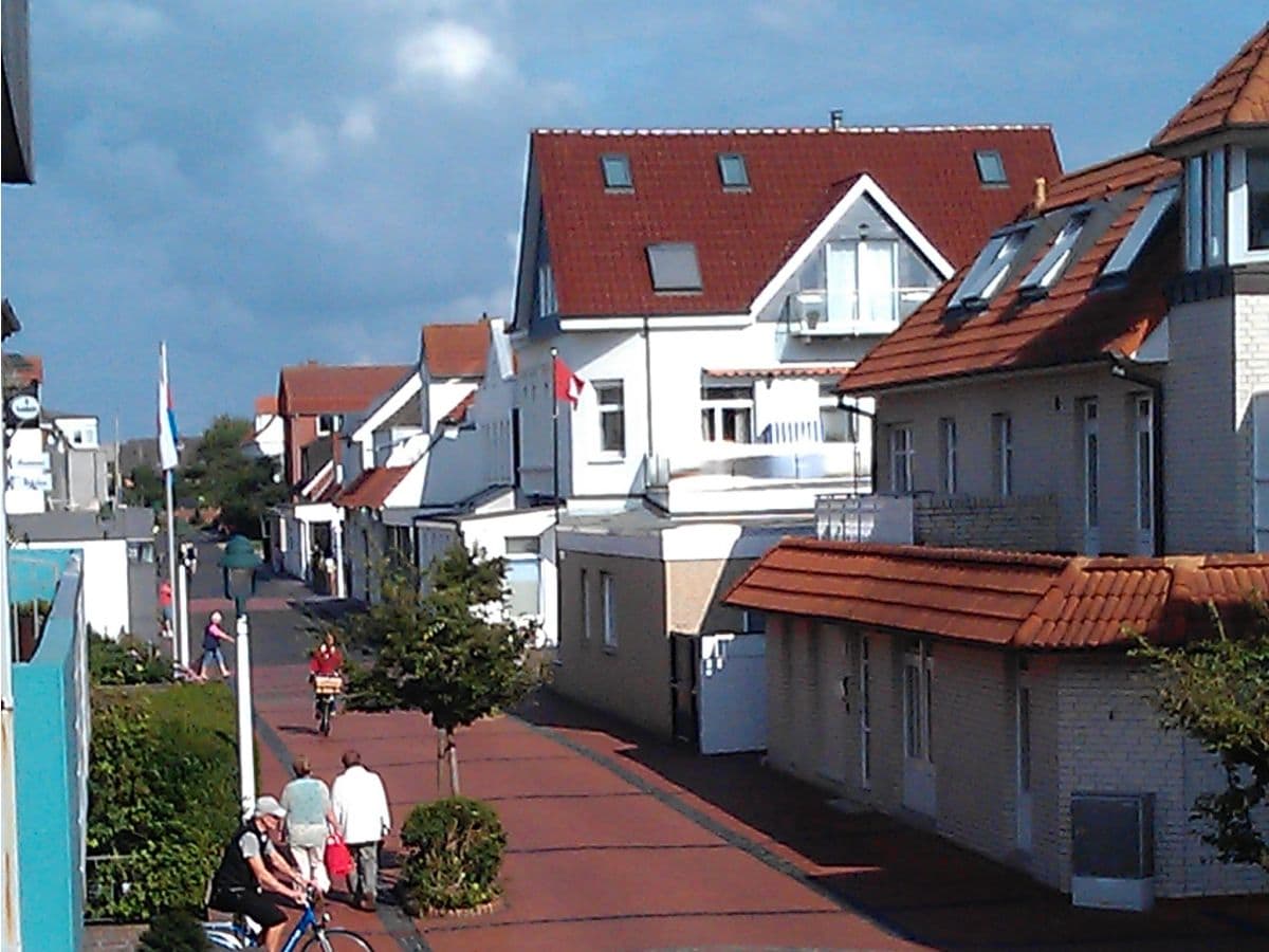 Blick aus der Ferienwohnung in die Maybachstraße