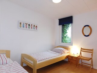 Schlafzimmer mit zwei Betten