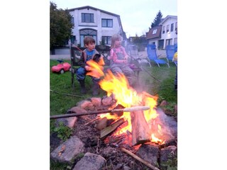 Am Lagerfeuer