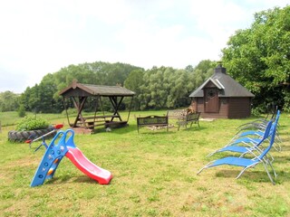 Grillhütte und Lagerfeuer