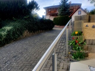 Blick auf die Strasse