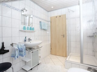 Holiday apartment Winterberg Bathroom 18