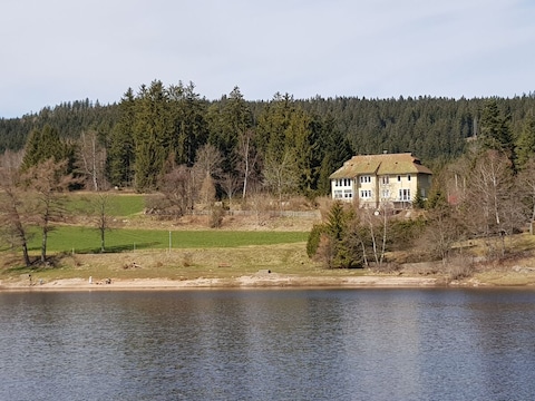Holiday apartment Old forester's house by the lake