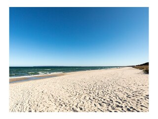 Am Strand (1min. entfernt)