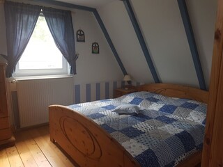 Schlafzimmer 1 DG