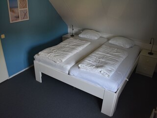 Schlafzimmer-1