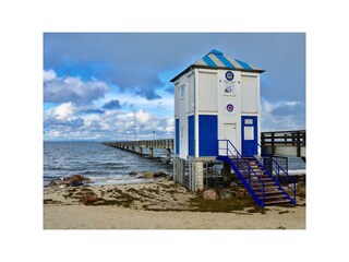 Lubmin Pier - with lifeguard tower.