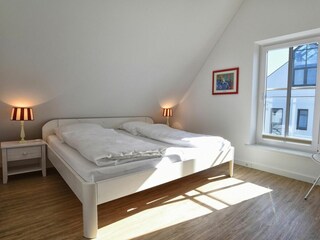 Dieses Schlafzimmer befindet sich im 2.OG