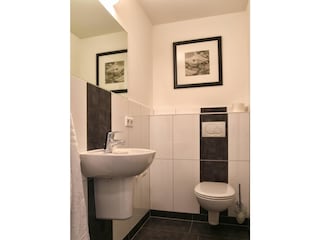 Das Gäste-WC im Erdgeschoss!