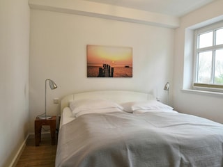 In beiden Schlafzimmern finden Sie einen Einbauschrank vor.  Hier befindet sich ebenfalls der Safe.
