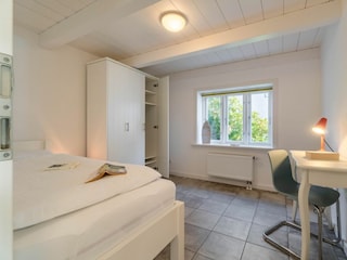 Dieses Schlafzimmer befindet sich im Erdgeschoss...