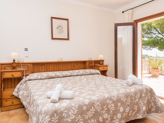 Villa S'Horta Features 36