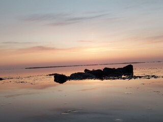 Sonnenuntergang mit Blick auf Insel Hiddensee