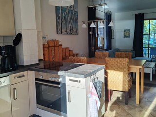 Küche und Essbereich