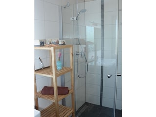 Bad mit Dusche