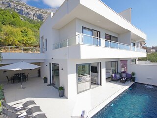 Villa Anja mit Pool und Meerblick in Makarska