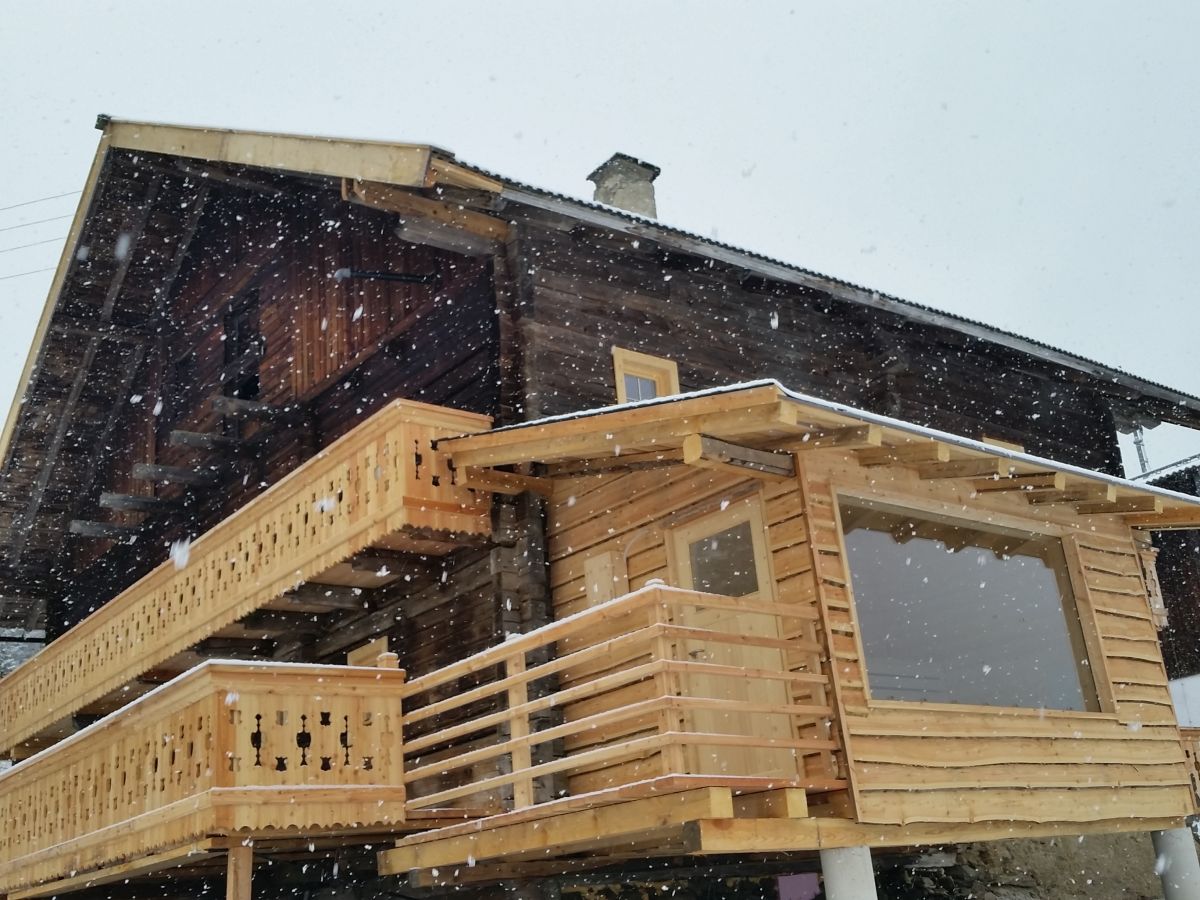 Bauernhaus Heimatsberg mit Blick auf Sauna u. Terrasse