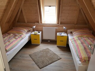 (Kinder-)Schlafzimmer OG