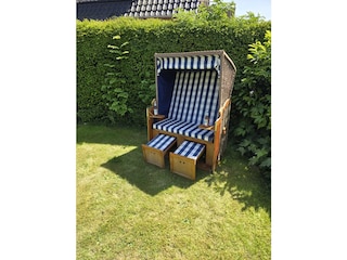 Strandkorb im Garten