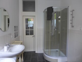Badezimmer Erdgeschoss